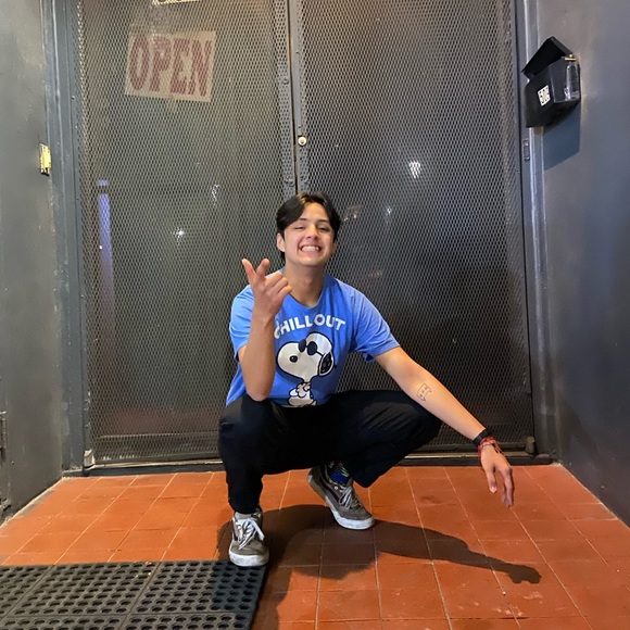 Meet your Posher, Francisco - Picture 1 of 1
